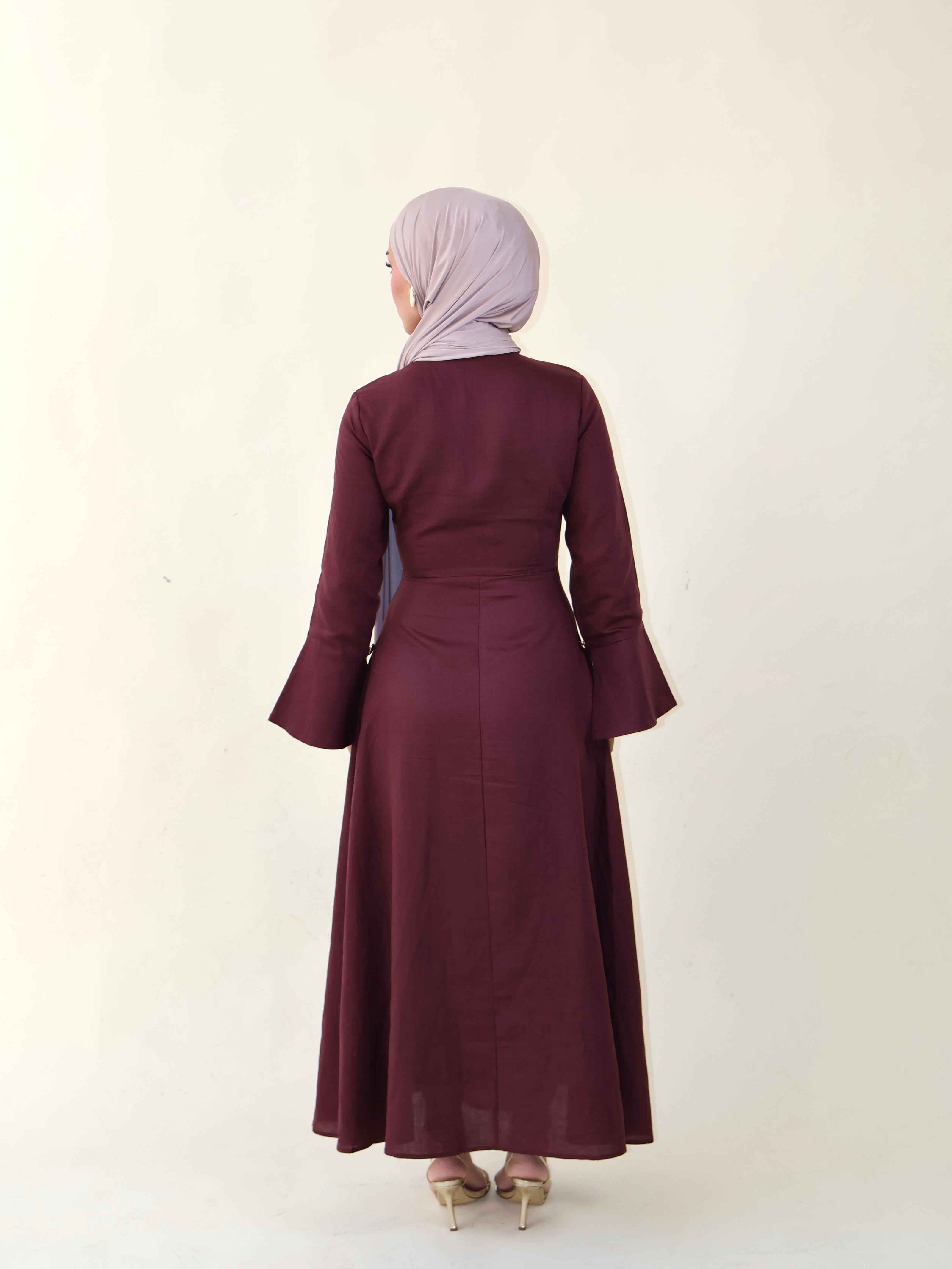 Elara Plum