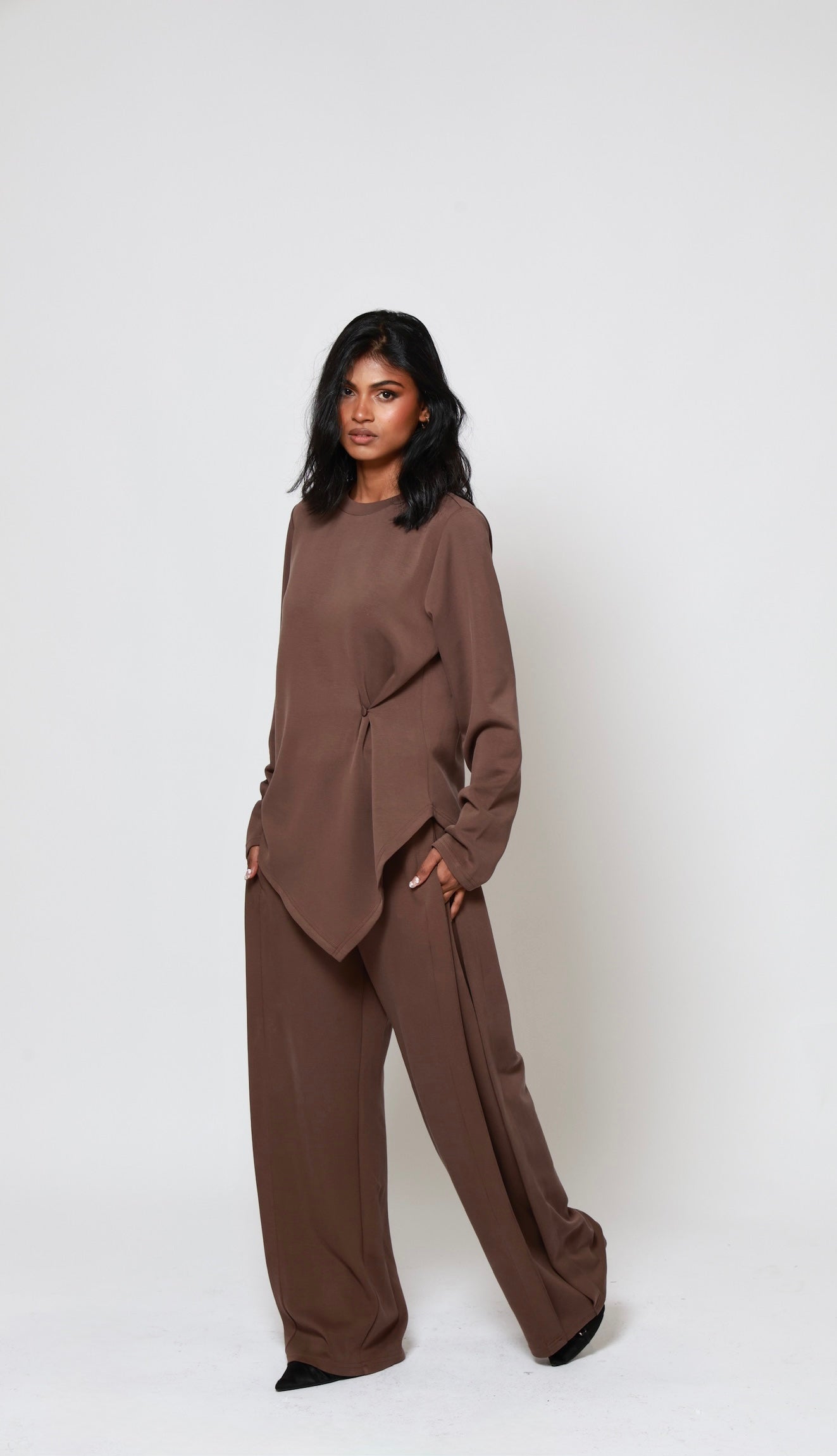 Mara Side Pleat Pant Brown (PREORDER)