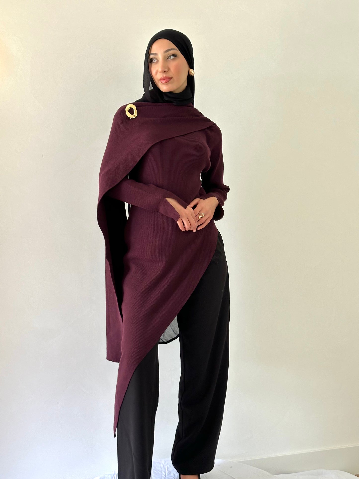 MILA ASYMMETRICAL KNIT SWEATER — BURGUNDY