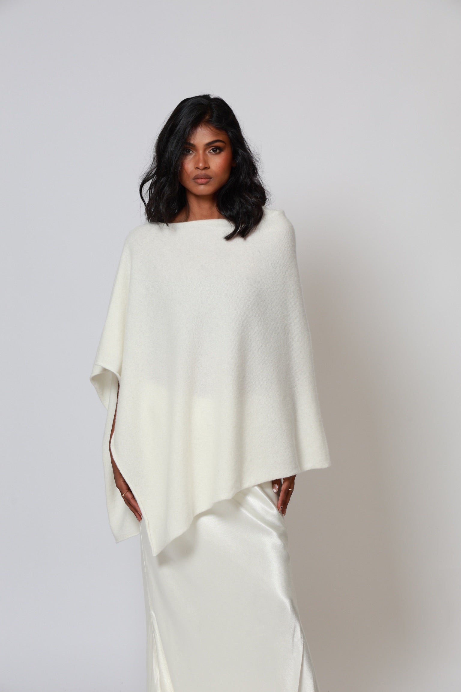 Iylah Wool Poncho Ivory