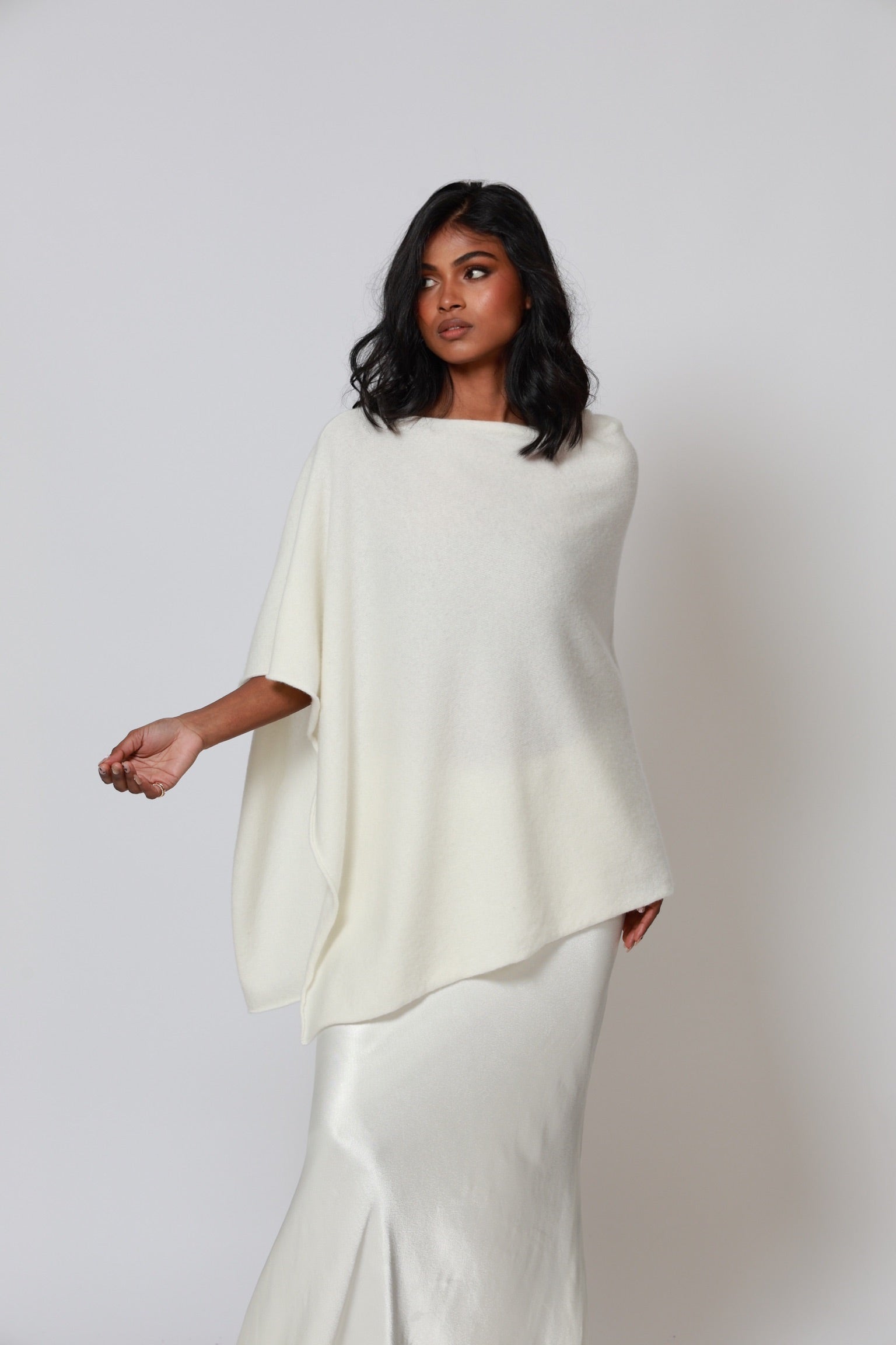 Iylah Wool Poncho Ivory