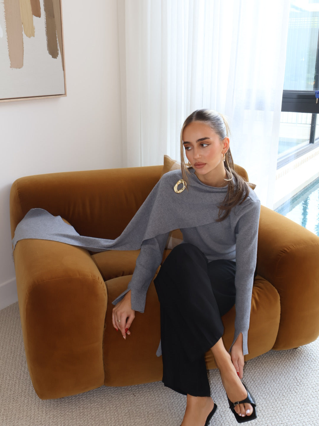 MILA ASYM KNIT TOP — GRAY