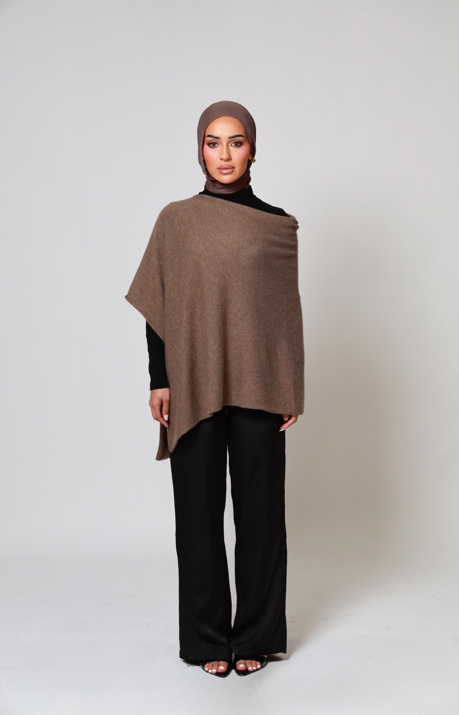 Iylah Wool Poncho Oatmeal (PREORDER)